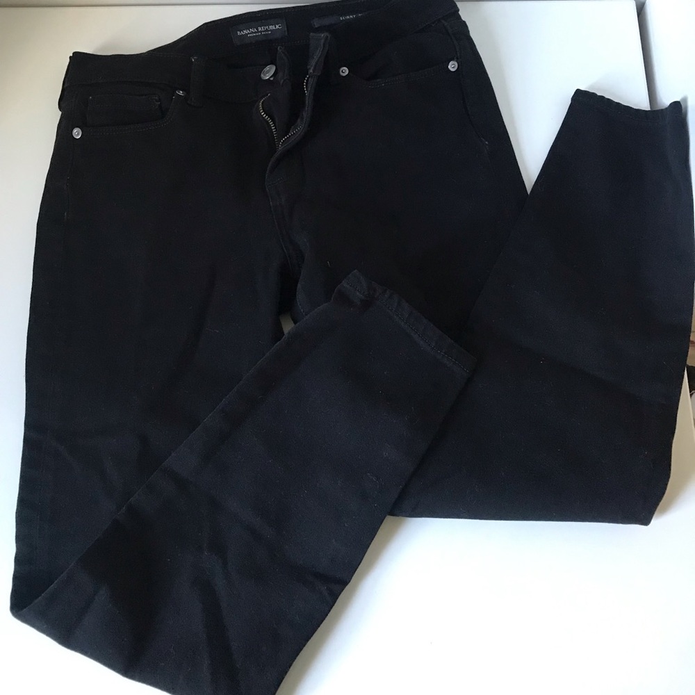 Short crop skinny black jeans